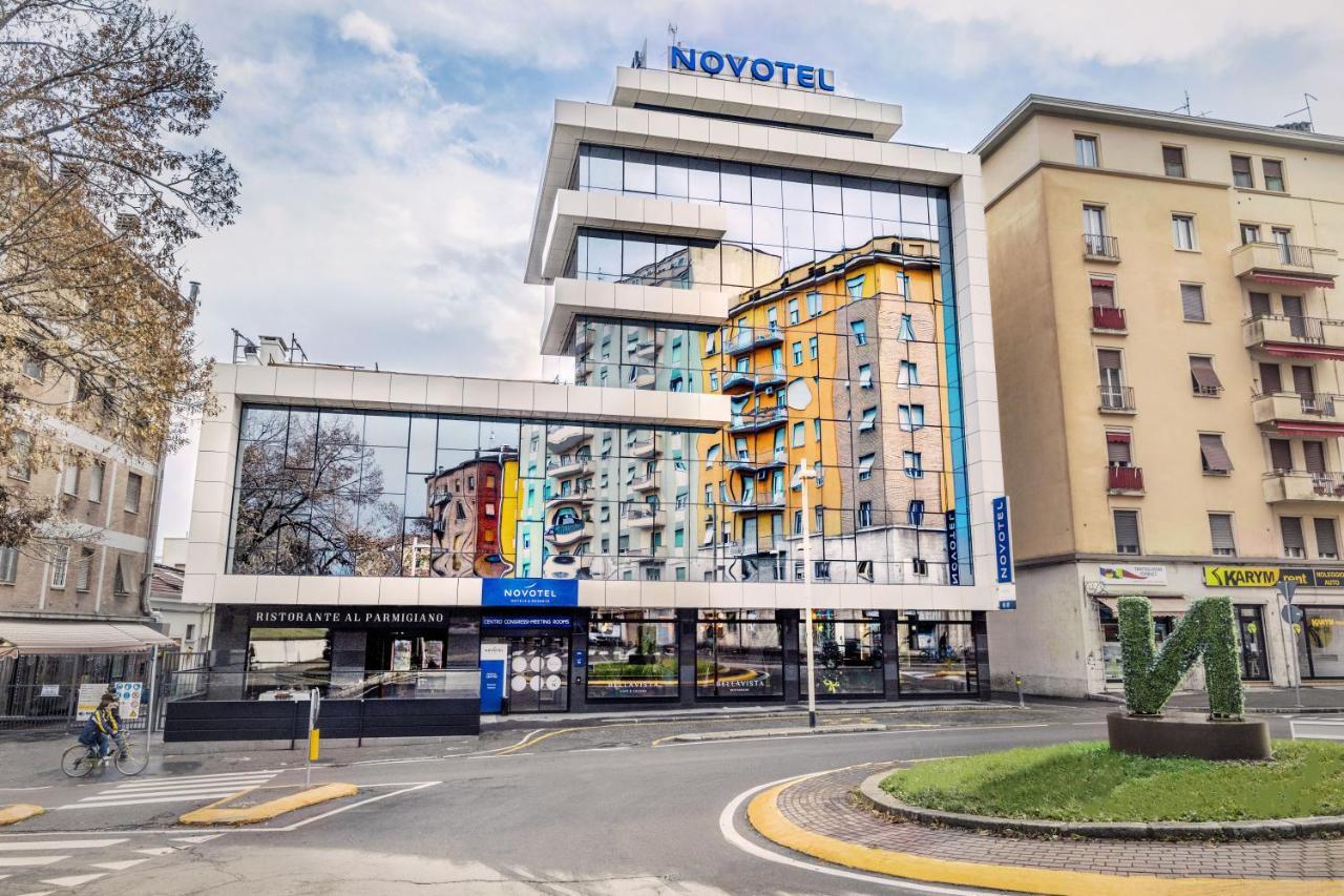 Novotel Parma Centro Bagian luar foto